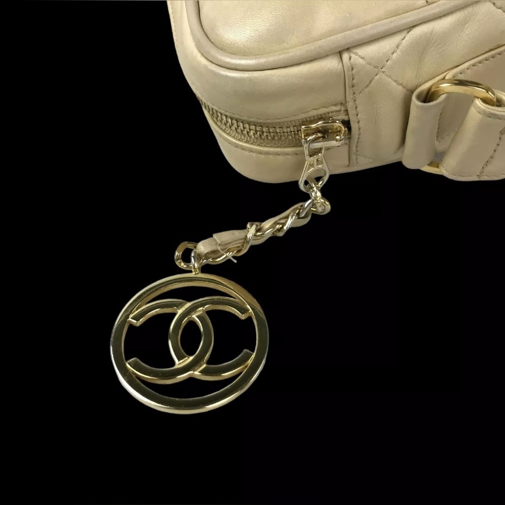 Authentic cream beige CHANEL matelasse quilted single chain shoulder bag - Picture 16 of 16
